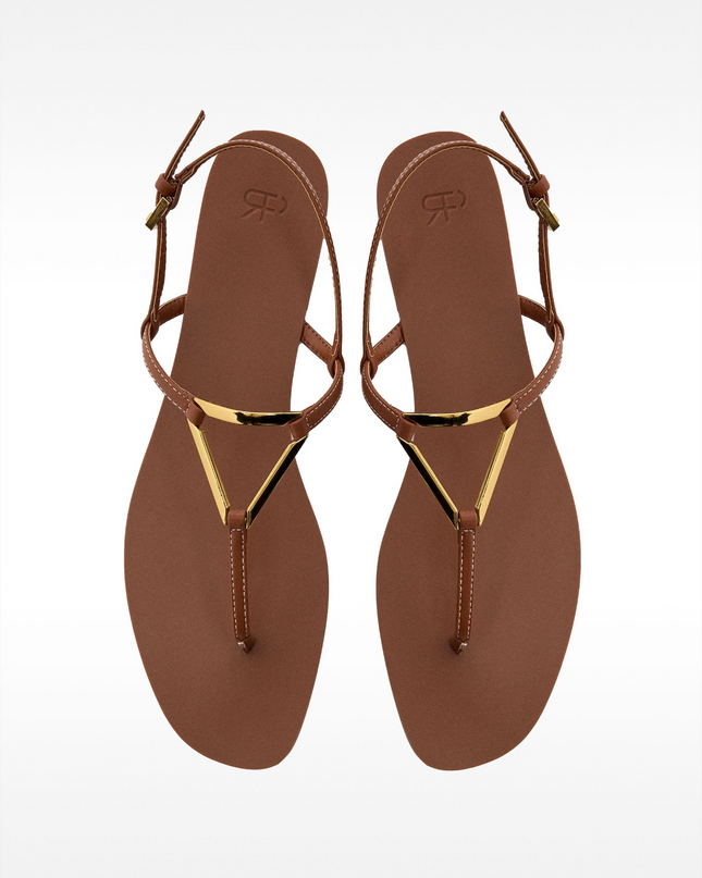 Flat sandal with straps, Parfois brand.