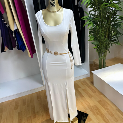 Vestido Branco Elegante com Rachas Frontais