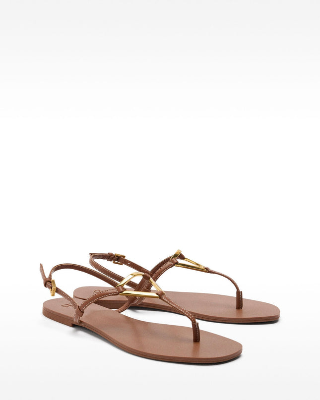 Flat sandal with straps, Parfois brand.