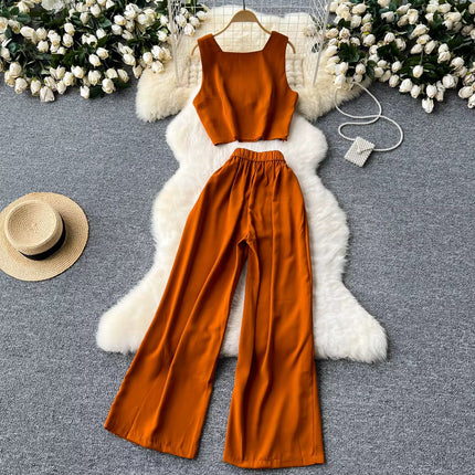 Cropped top and loose-fitting pants set - One size fits all.