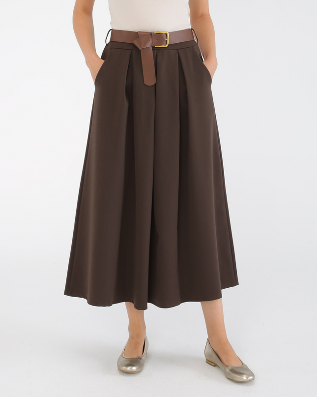Saia midi com cinto e bolsos