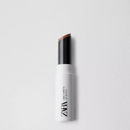 𝐙𝐀𝐑𝐀 - DAILY-MATTE LIP STYLO BATON