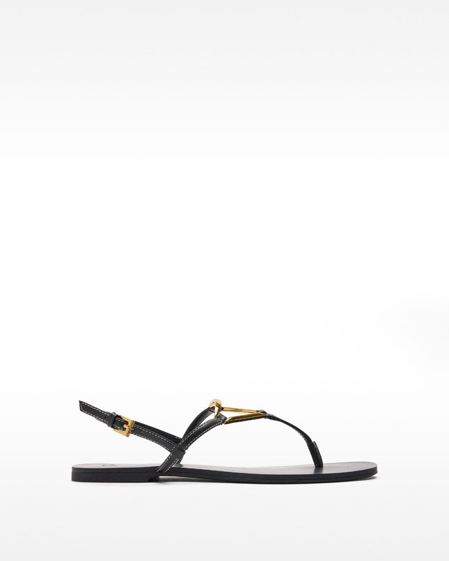 Flat sandal with straps, Parfois brand.