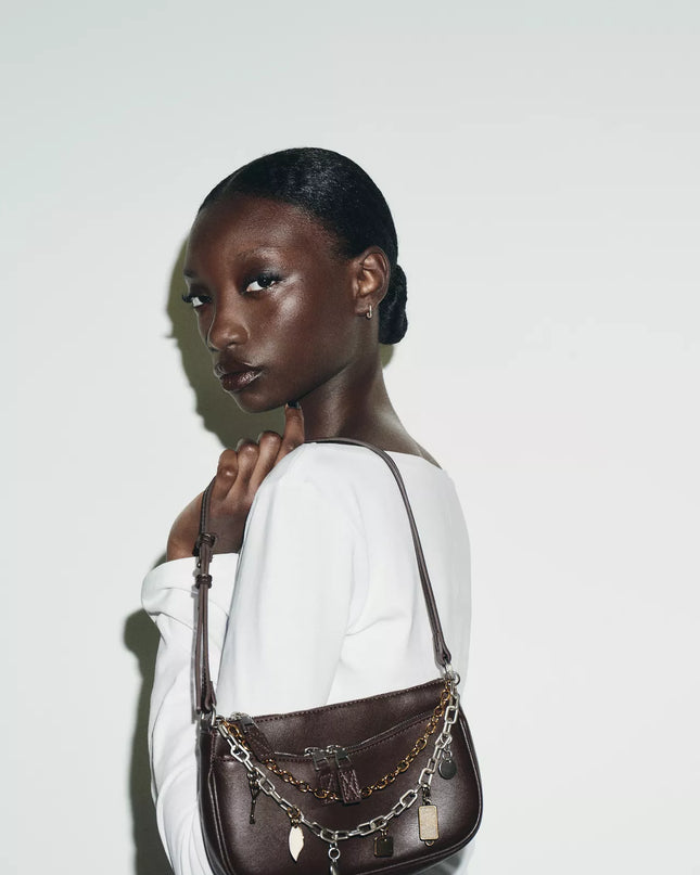 𝐙𝐀𝐑𝐀 - Bolsa mini com detalhe charme