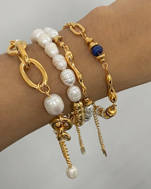 Tahlia Bracelet in Gold and Pearl