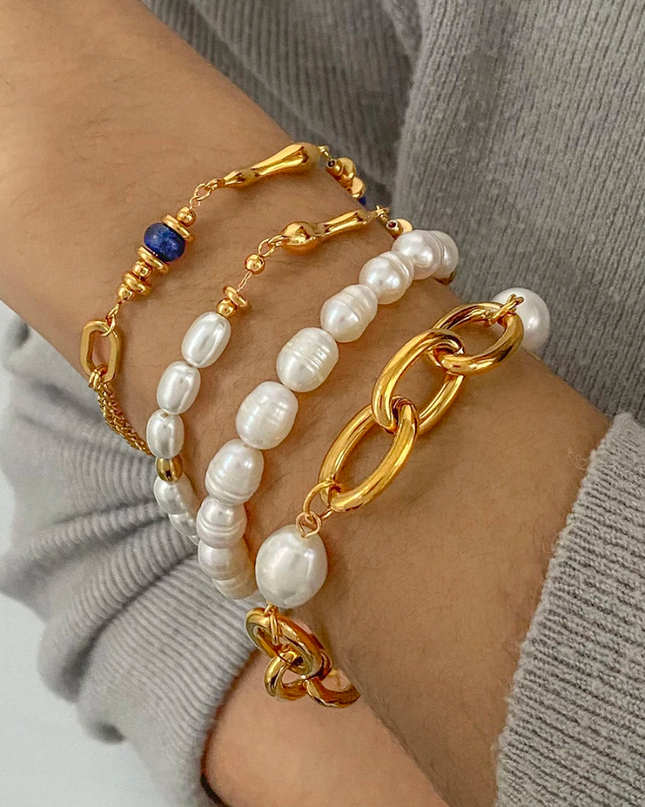 Tahlia Bracelet in Gold and Pearl