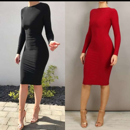 Fitted evening dress with long sleeves